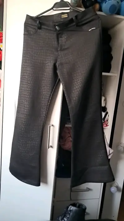 Pantalones acampanados negros One World Jeans - miniatura 1
