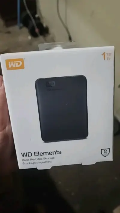 Disco Duro Externo WD Elements 1TB - miniatura 1