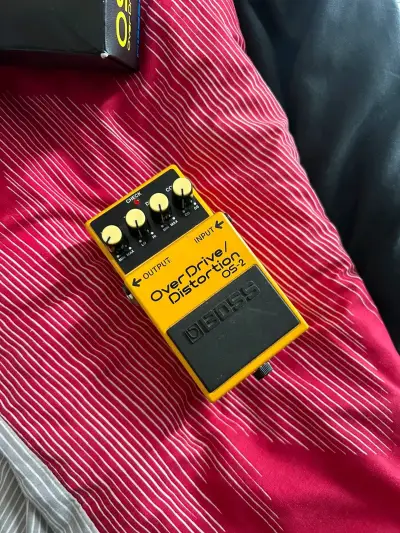 Pedal de efectos Boss OS-2 OverDrive/Distortion - miniatura 1