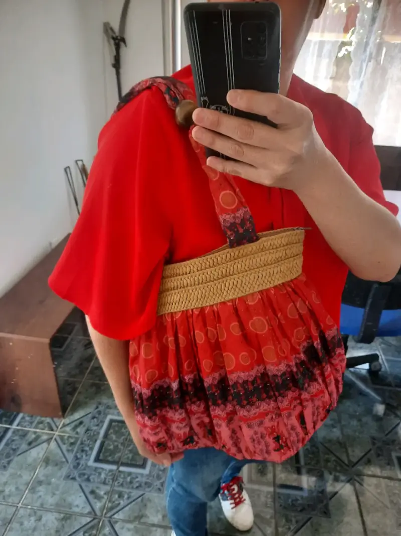 Bolso de tela estampado con asas decorativas - 2