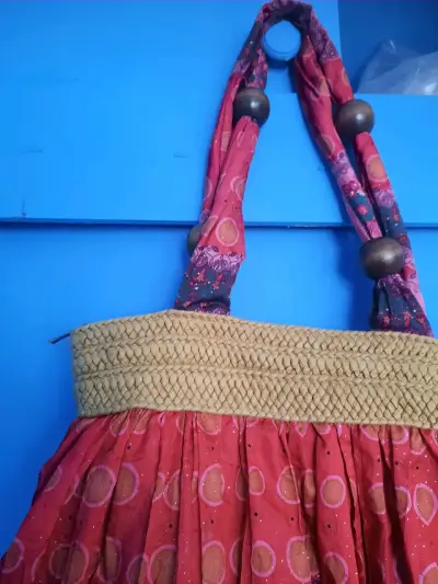 Bolso de tela estampado con asas decorativas - miniatura 3