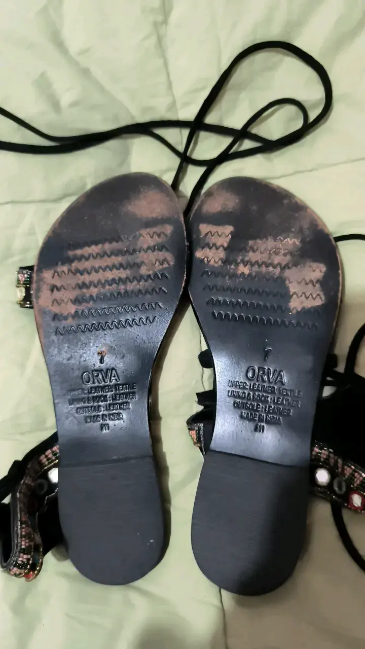 Sandalias negras con pedrería Steve Madden - 3