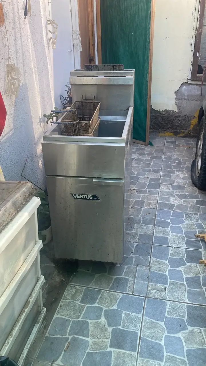 Freidora industrial Ventus de acero inoxidable