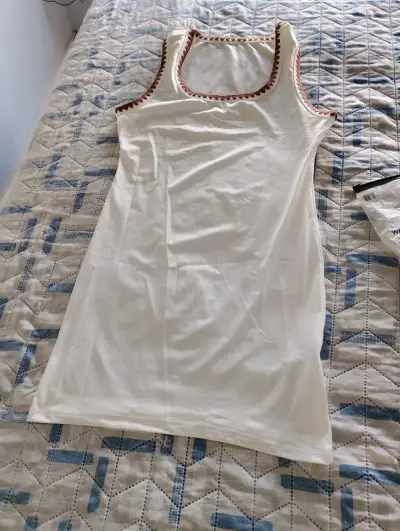 Conjunto de ropa femenina variada - miniatura 4