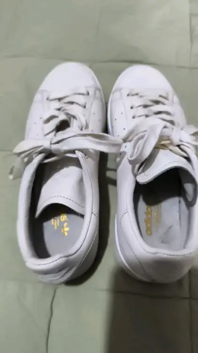 Zapatillas blancas Adidas clásicas Stan Smith - miniatura 2