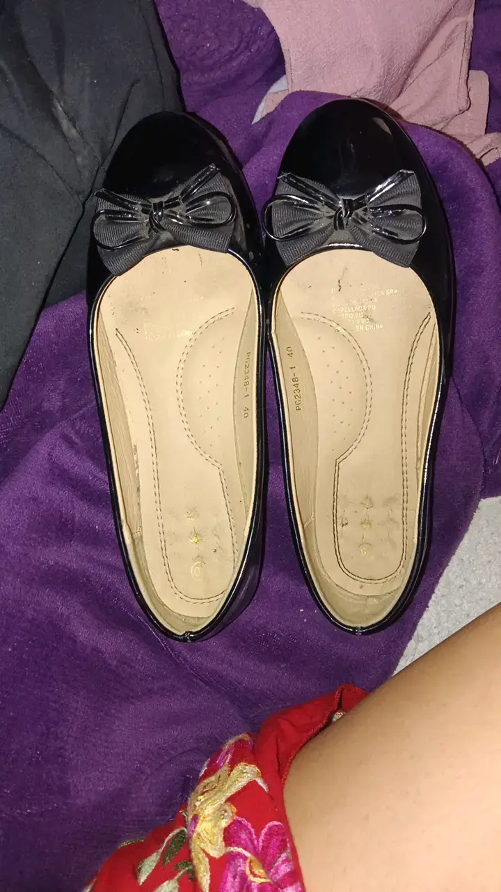 Zapatos planos negros con lazo para mujer
