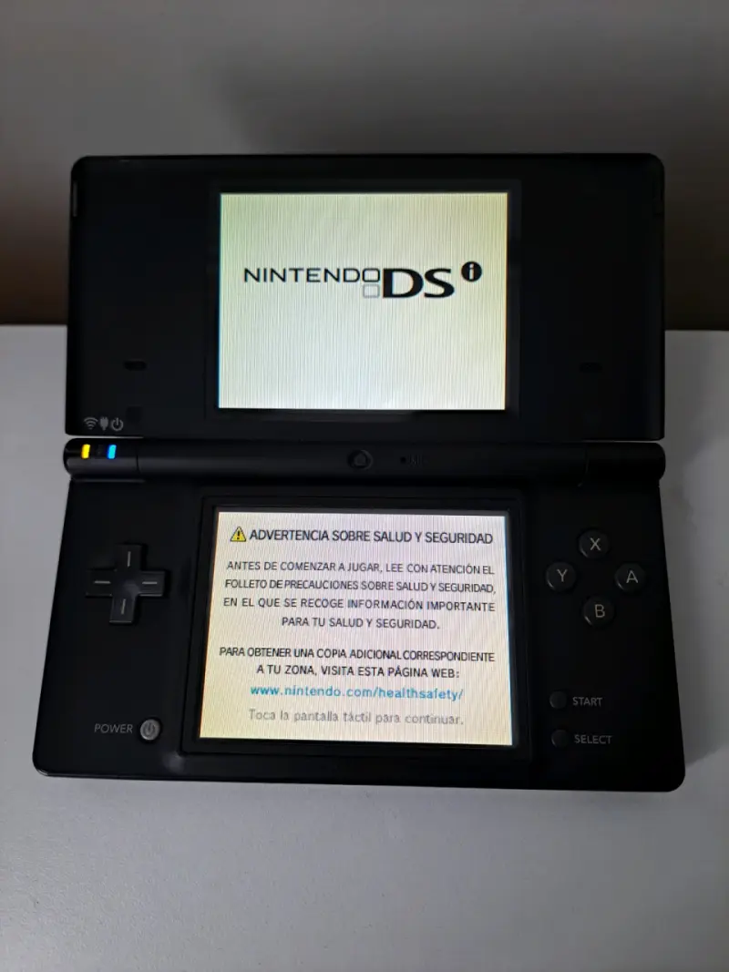 Nintendo DSi - 2