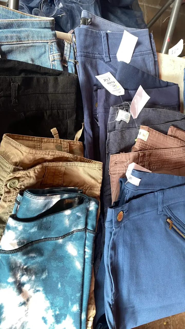 50 prendas Lote de pantalones y jeans para vender - 2