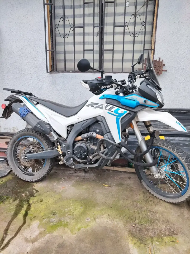 Moto Rally Off-Road en Buen Estado