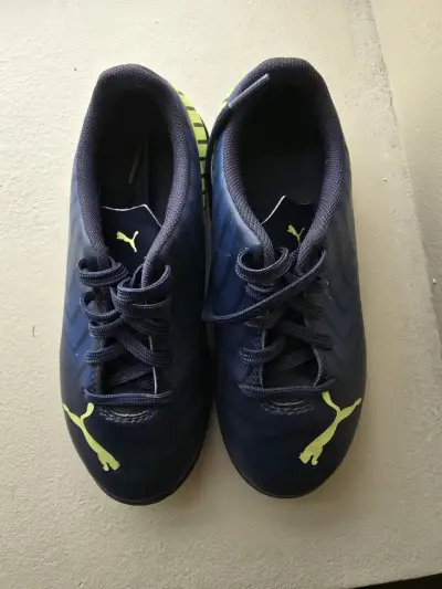 Zapatillas de fútbol Puma azul marino - miniatura 1