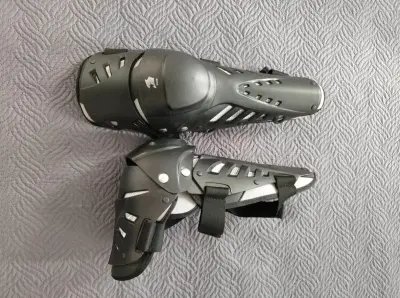 Rodilleras de protección para moto TSG - miniatura 2