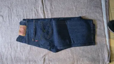 Jeans de niño, hombre y mujer - miniatura 2
