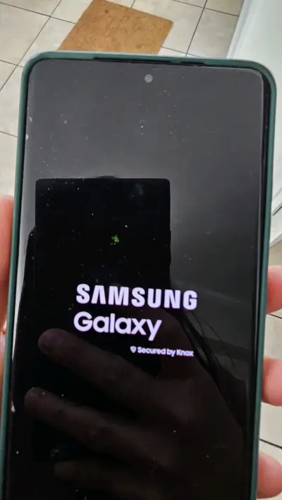 Samsung Galaxy S21 Ultra con problemas de señal - miniatura 3