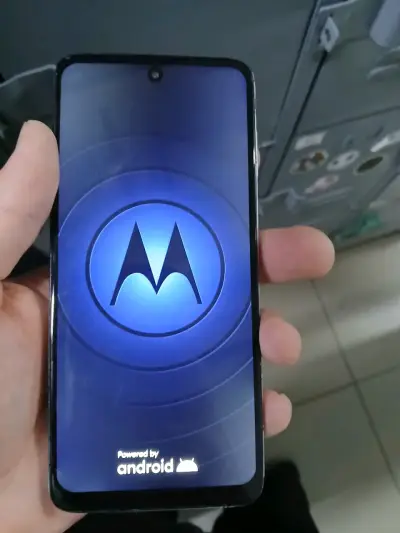 Smartphone Motorola g22  con Pantalla Grande - miniatura 3