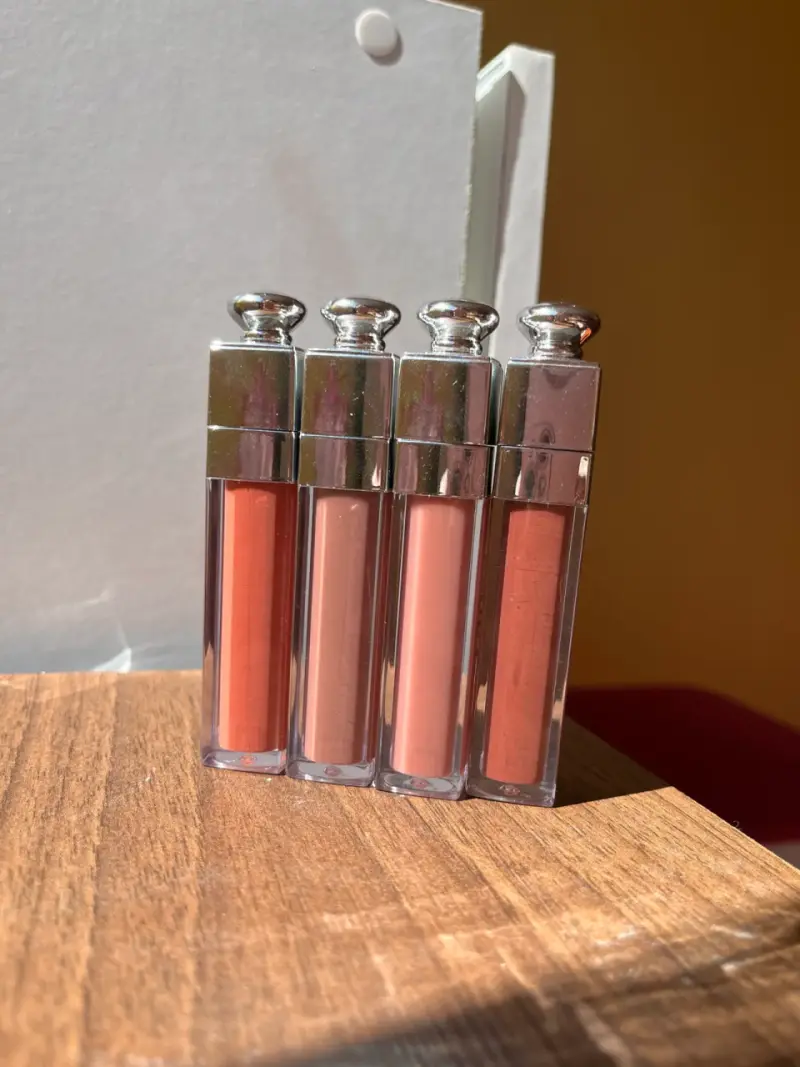 Set de Brillos Labiales en Tonos Neutros - 2