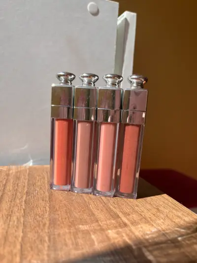 Set de Brillos Labiales en Tonos Neutros - miniatura 2