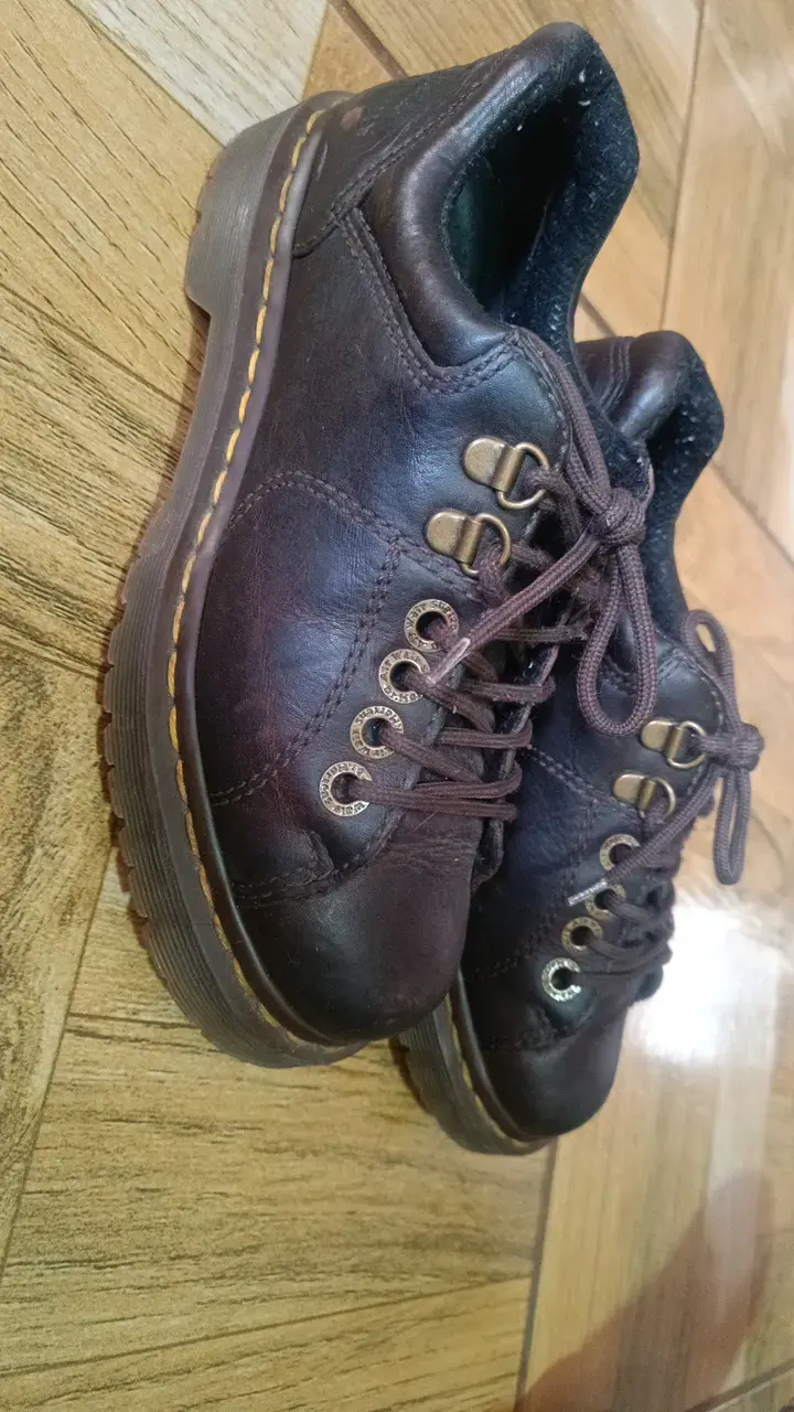 Zapatos de cuero marrón con cordones - 2
