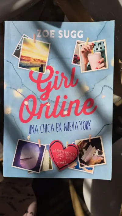 Libros 'Girl Online' de Zoe Sugg 1 y 2 - miniatura 1
