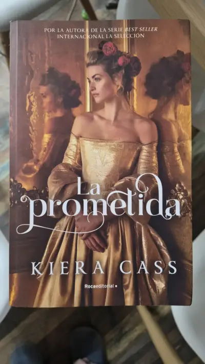 Libro 'La Prometida' de Kiera Cass - miniatura 1