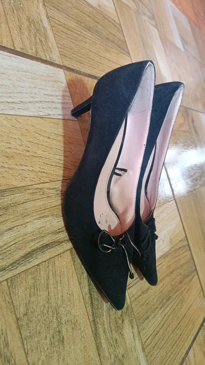 Zapatos de tacón negro con lazo Trafaluc - 2