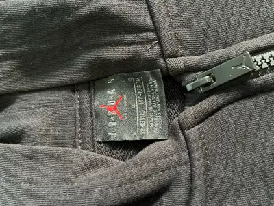 Polerón con capucha Jordan negro para hombre - miniatura 2