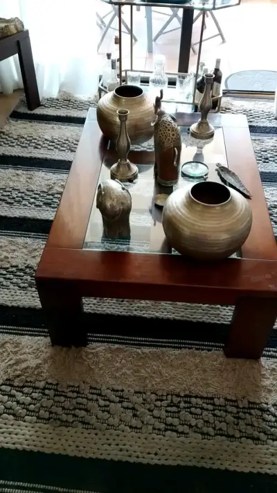 Mesa de Centro de Madera con Vidrio - miniatura 1