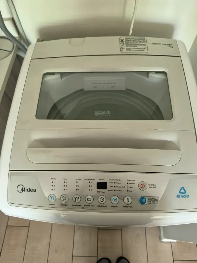 Lavadora Midea 3D Wash 11kg en buen estado - 3