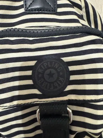 Bolso Kipling a rayas blanco y negro - miniatura 3