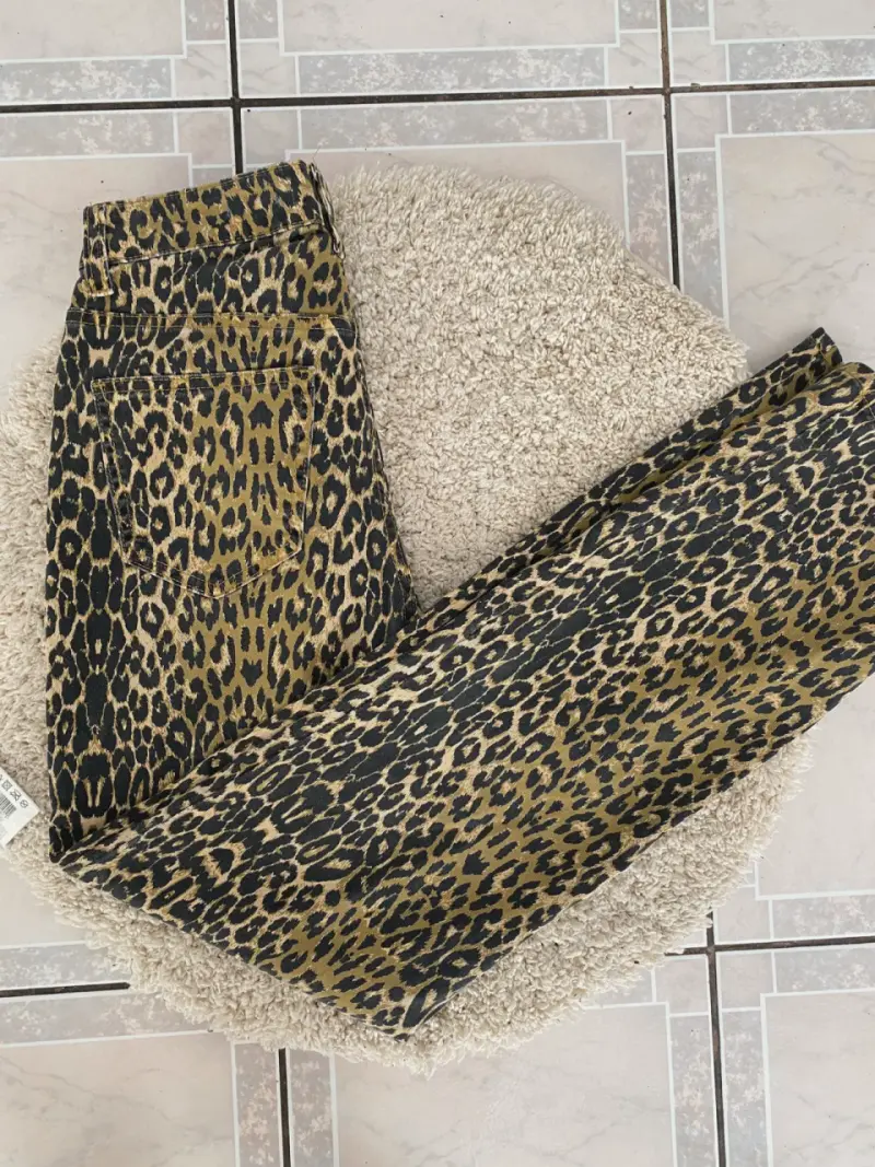 Pantalones de mujer estampado leopardo