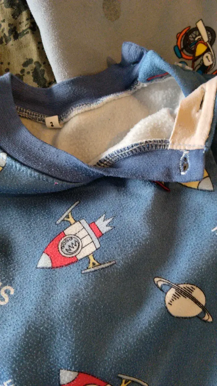 Poleron talla 4,  Pijamas polar talla 2 . - 3