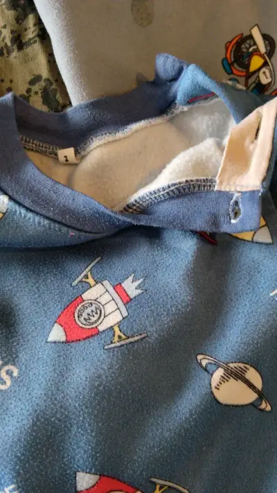 Poleron talla 4,  Pijamas polar talla 2 . - miniatura 3