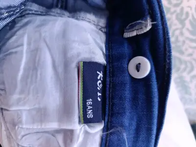 Bermudas de mezclilla azul para hombre - miniatura 4
