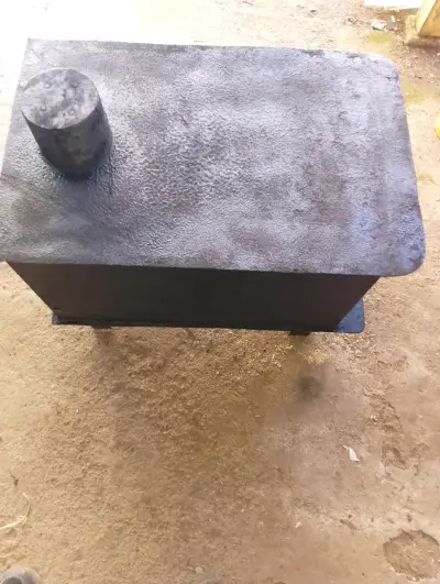 Estufa a leña de acero negra para exteriores - miniatura 4