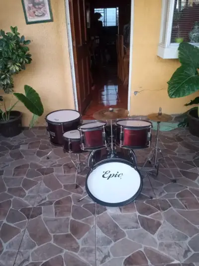 Batería acústica Epic completa con platillos - miniatura 1