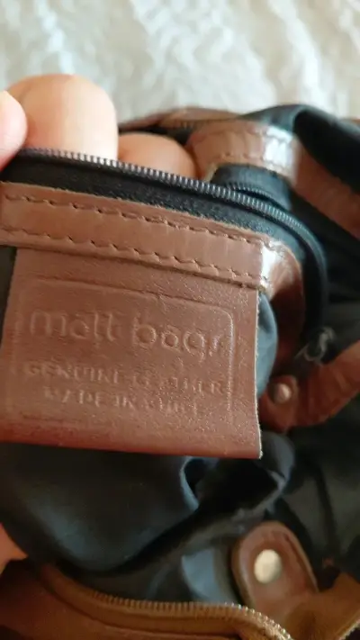 Bolso de cuero marrón con múltiples bolsillos - miniatura 5