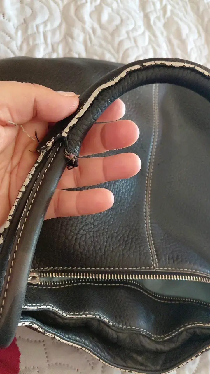 Bolso de cuero negro Cole Haan con cierre - 3