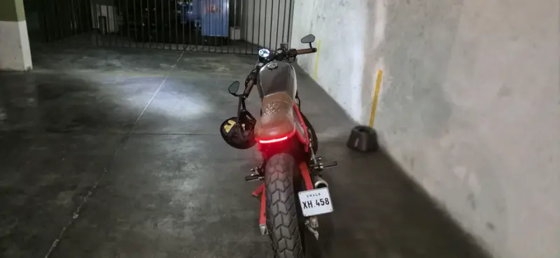 Moto estilo café racer personalizada - 4