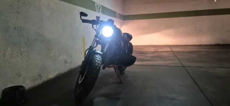 Moto estilo café racer personalizada - 5