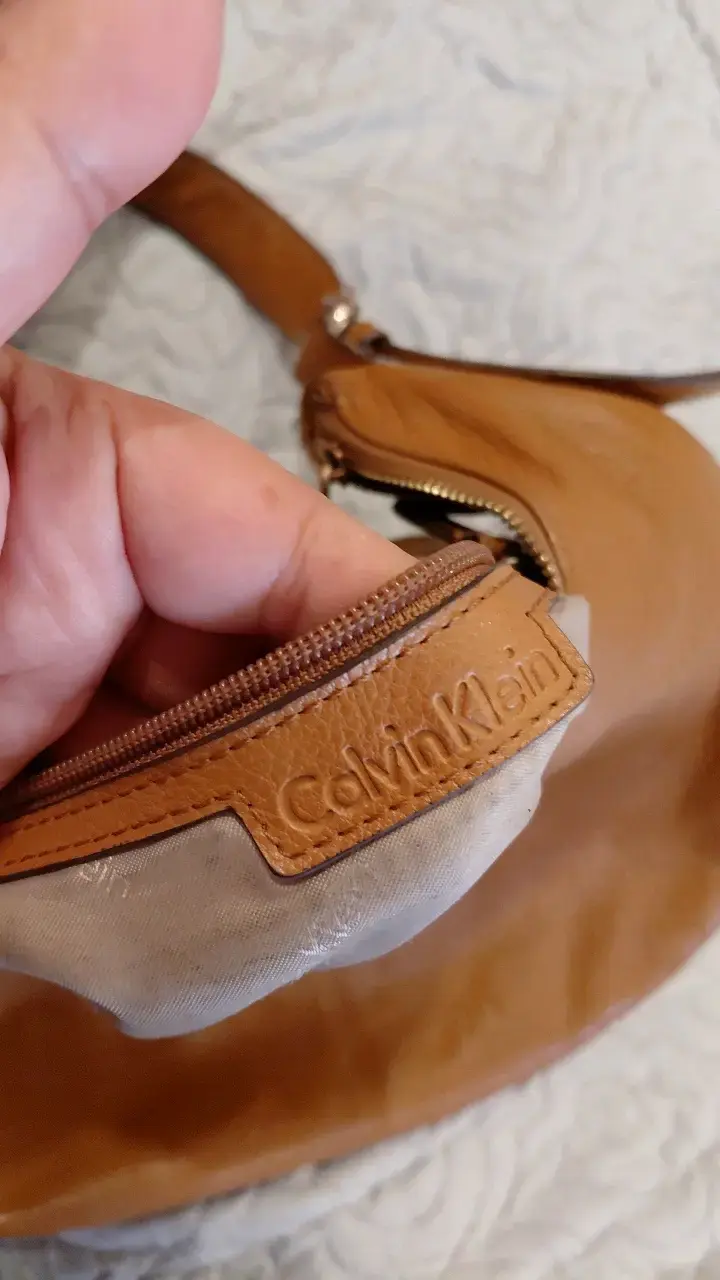 Bolso de cuero marrón calvin klein - 5