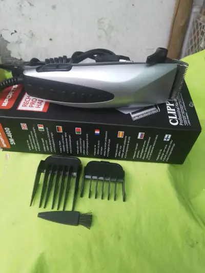 Máquina cortapelo recargable Sportman con accesorios - miniatura 2