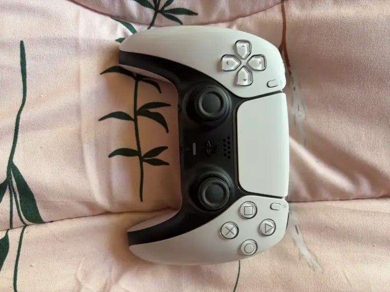 Consola PS5 FAT + Demon's Souls y Elden Ring - 2