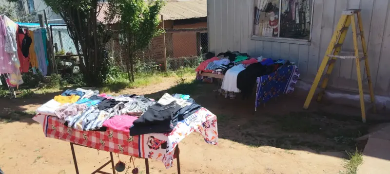 Ropa y zapatos de mujer - 4