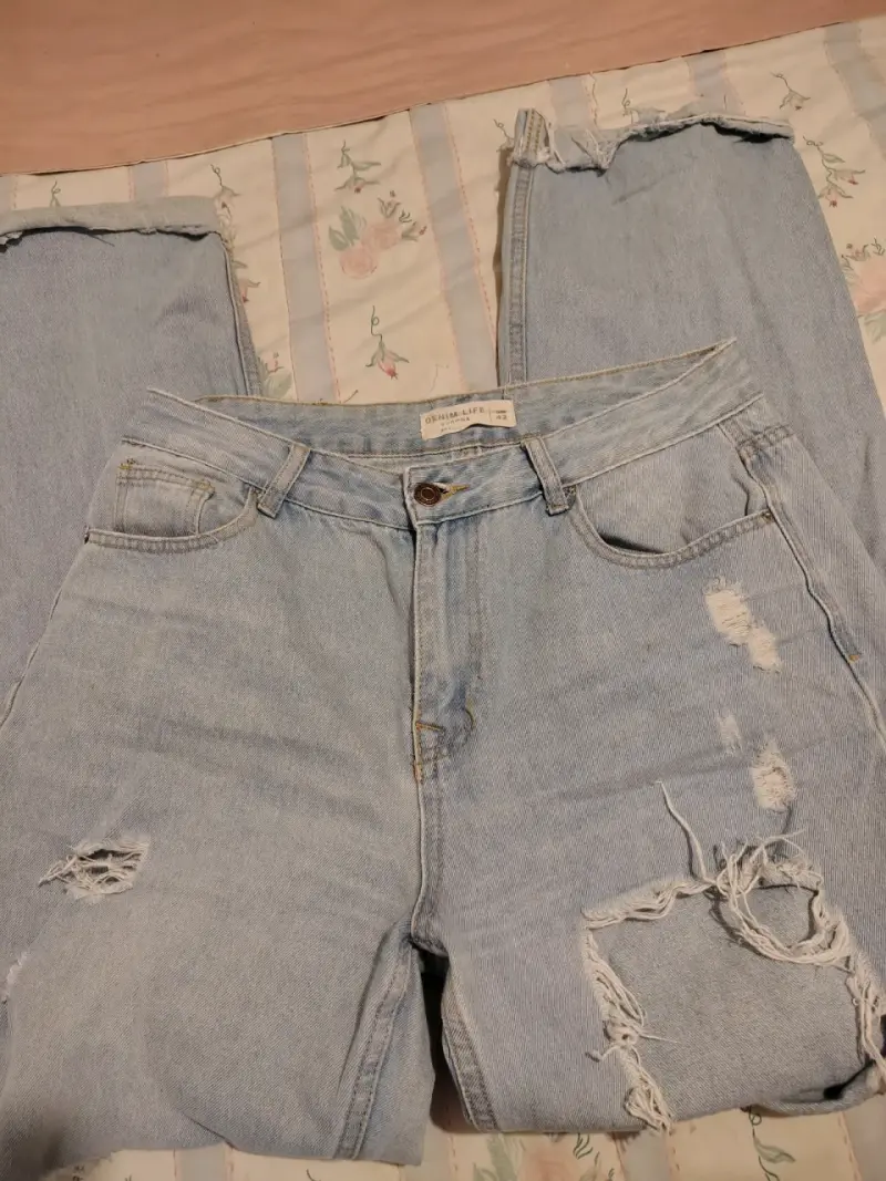 Jeans de mezclilla desgastados Denim Life talla 42 - 1