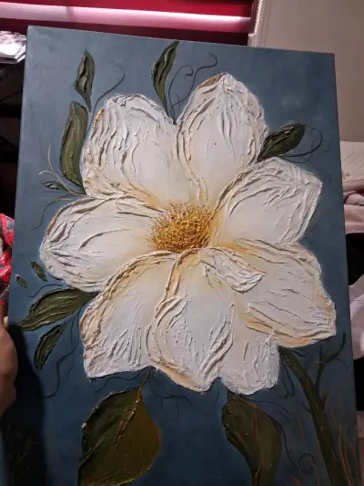 Cuadro de flor blanca en relieve sobre lienzo - miniatura 2