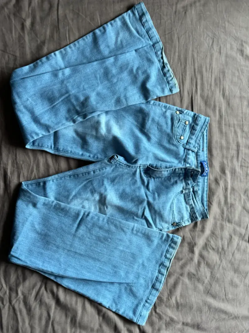 Jeans de mezclilla azul para mujer - 1