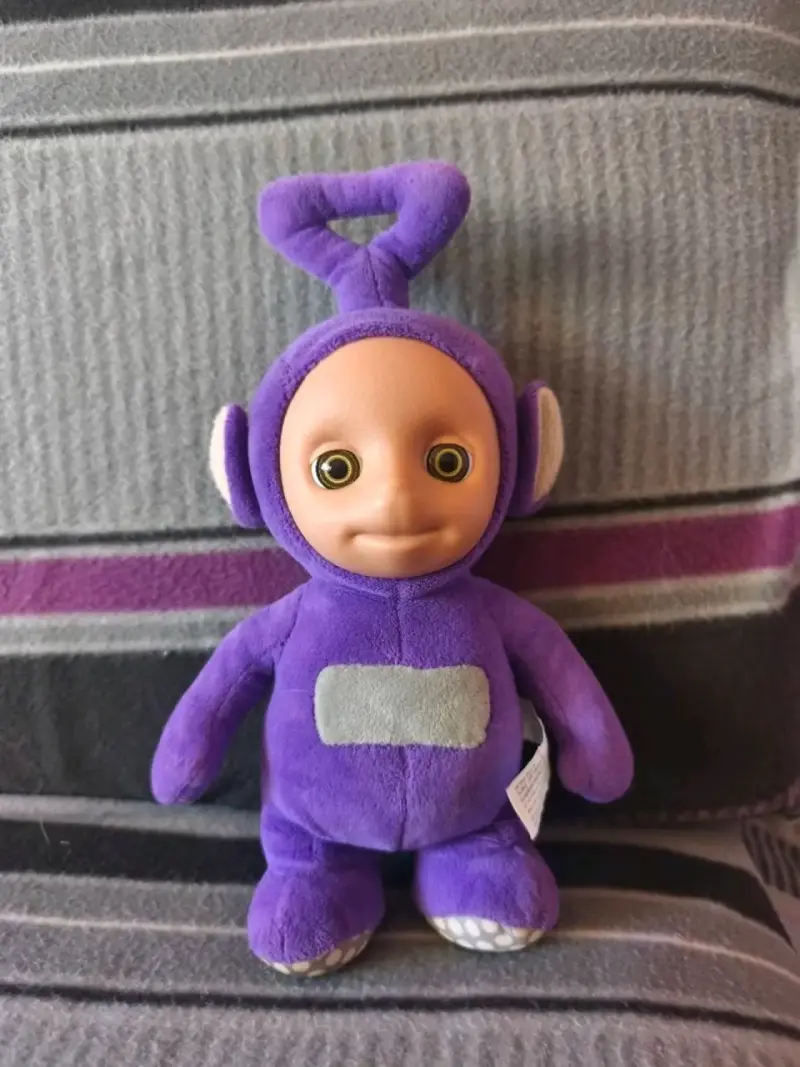 Muñeco de peluche Teletubbies Po y Tinky Winky - 2