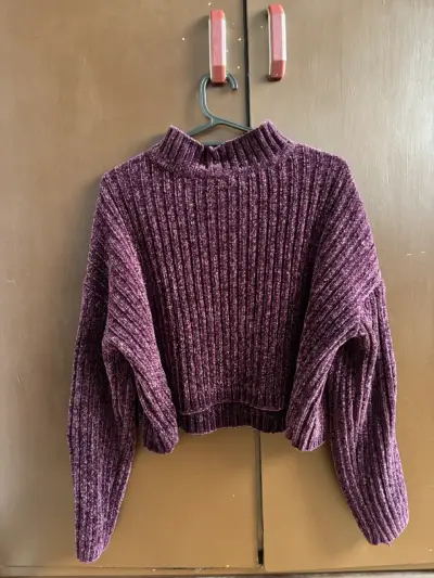 Suéter morado para mujer - miniatura 1