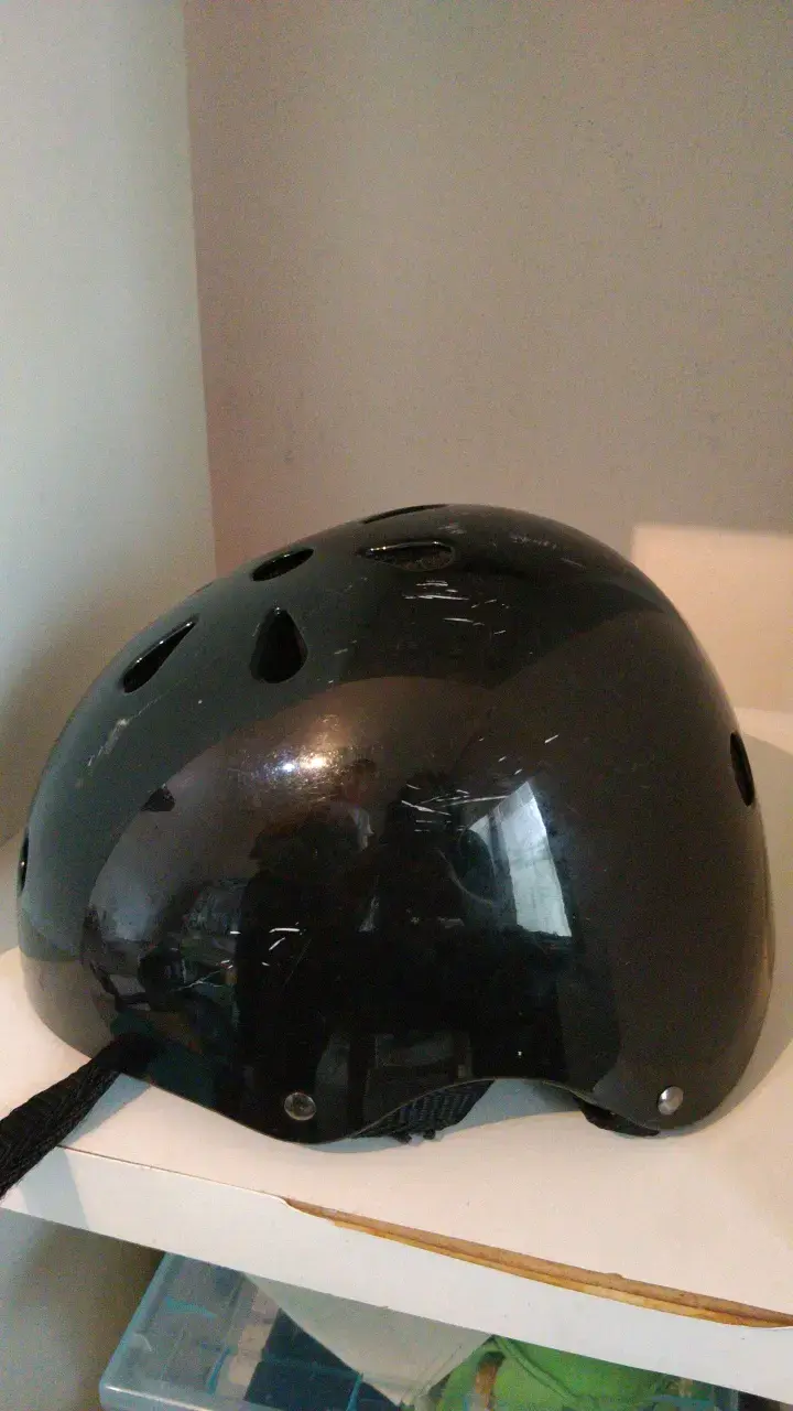 Casco de bicicleta negro Roda con ventilación - 2