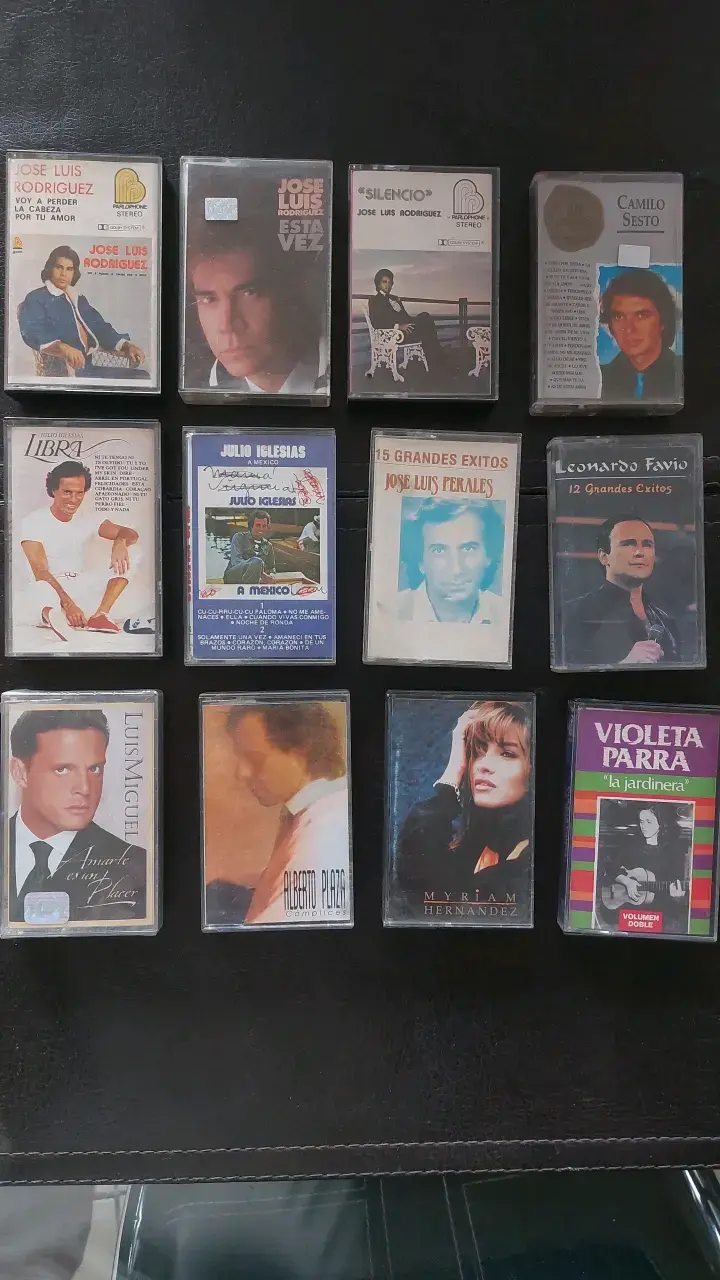 Colección de cassettes de música latina - 1