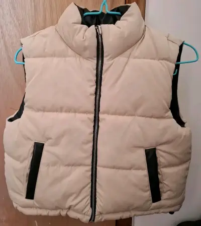 Chaqueta reversible negro y beige. - miniatura 2